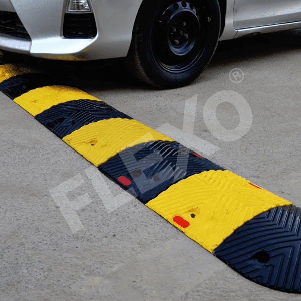 Rubber Speed Hump L-07